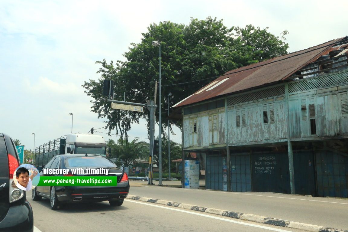 madrasah sidi parit putat sg rambai