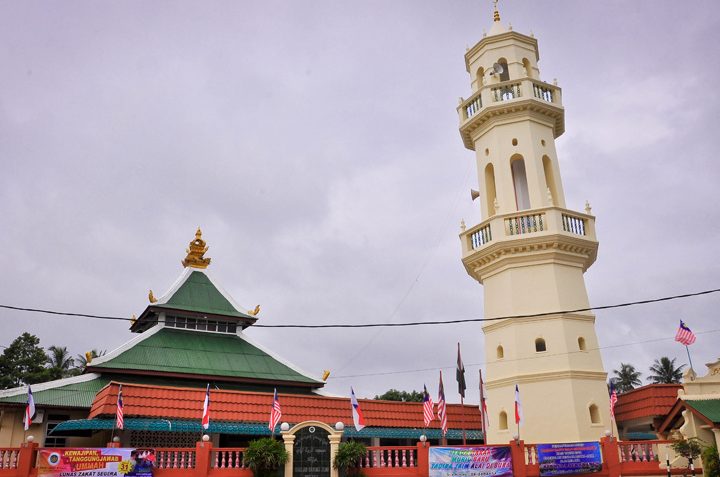masjid al falihin kampung alai melaka
