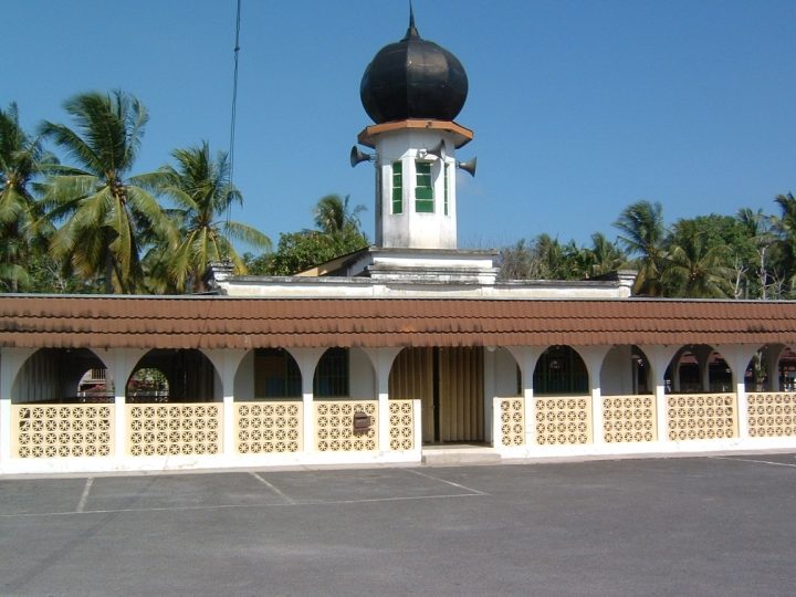 masjid al ghufran batu 2 lama