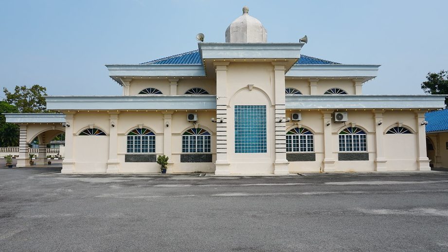 masjid al hadi kampung makam