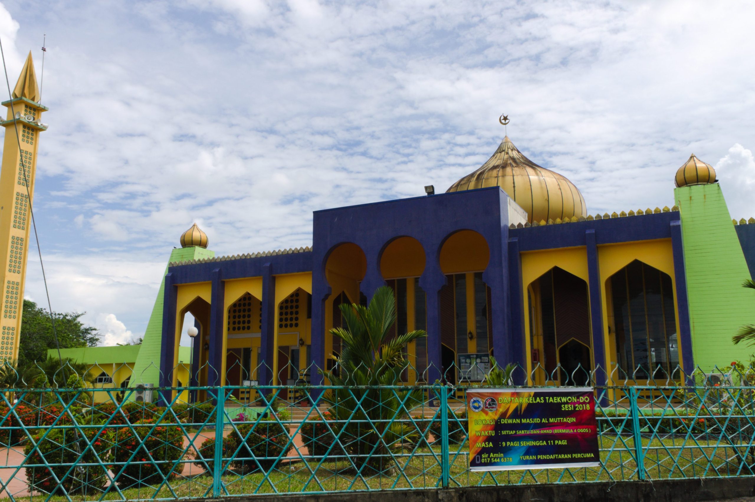 masjid al muttaqin sarikei scaled
