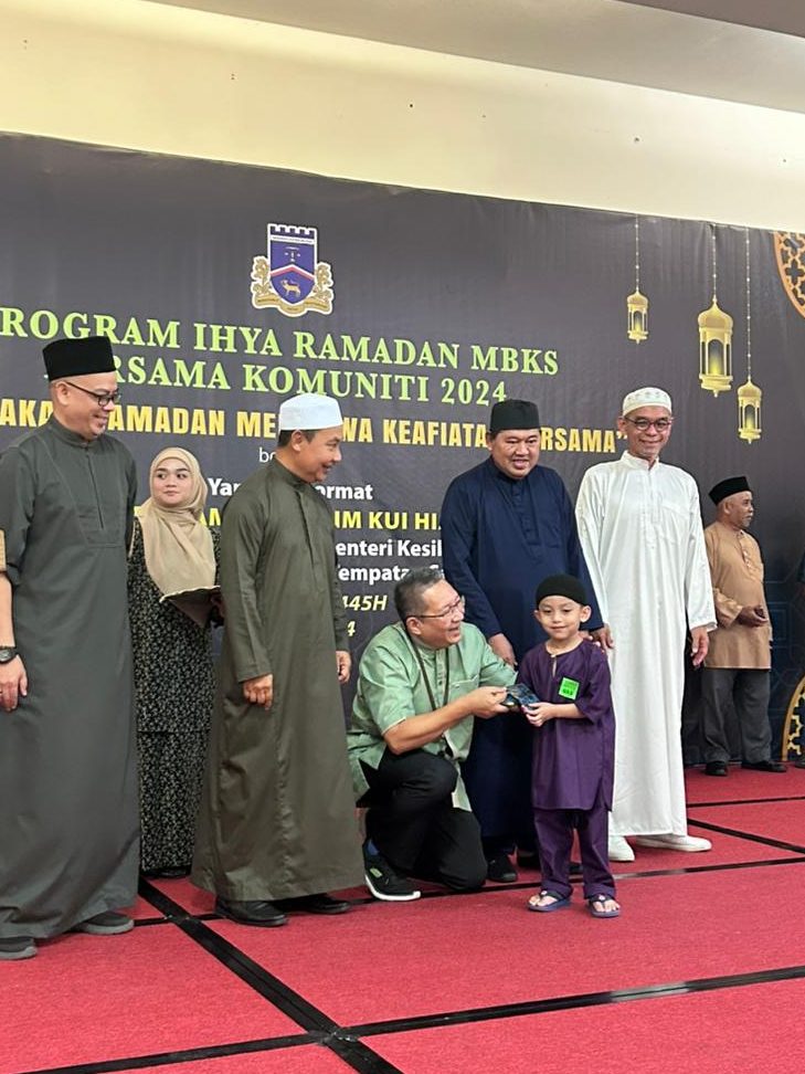 masjid darul akhirat kampung lumba kuda kuching