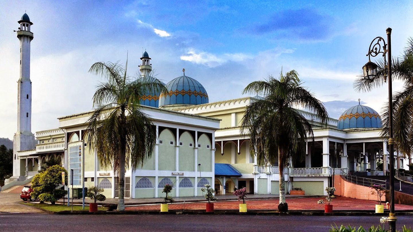 masjid di dungun keindahan dan sejarahnya