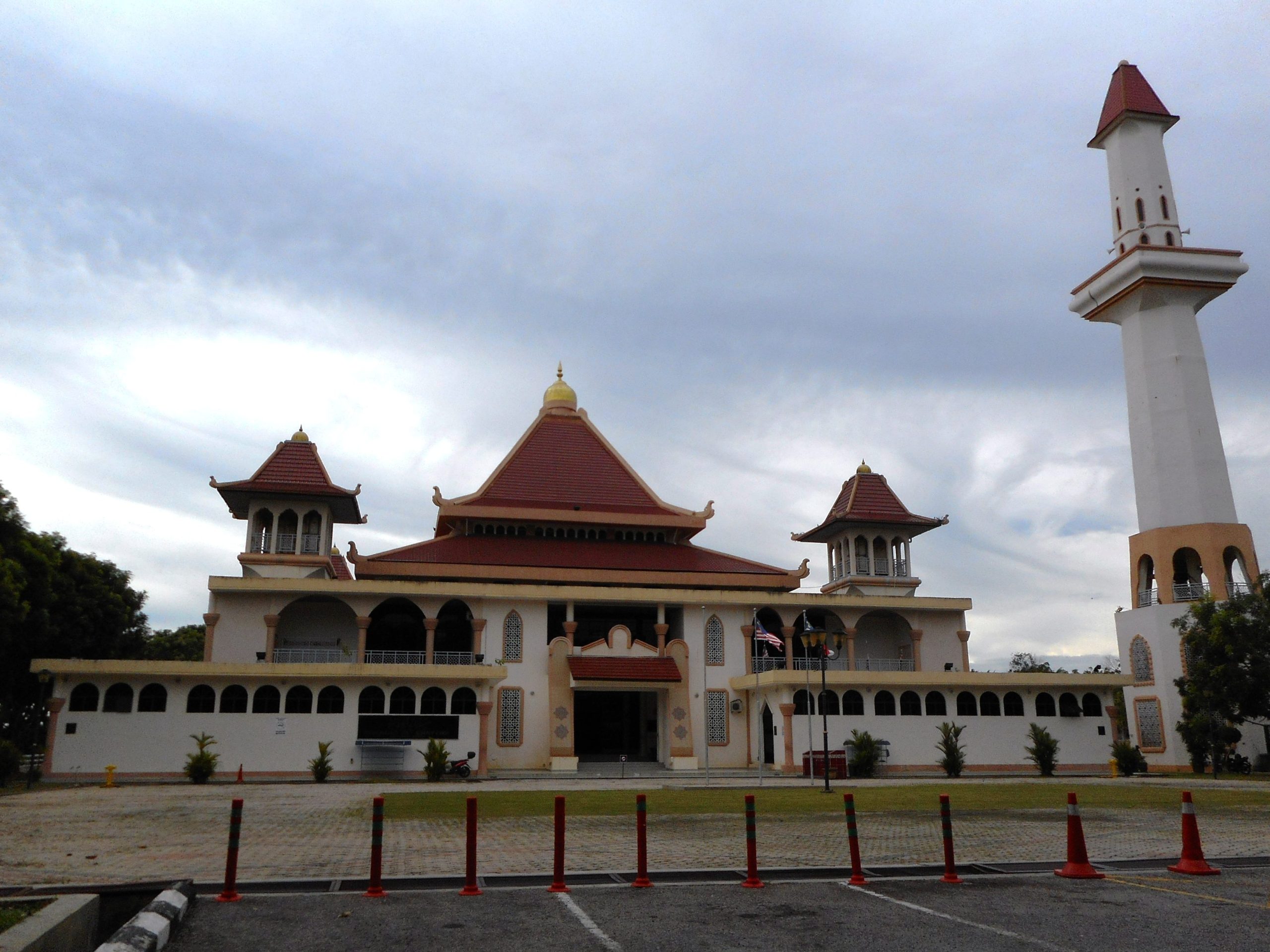 masjid jamek jasin scaled